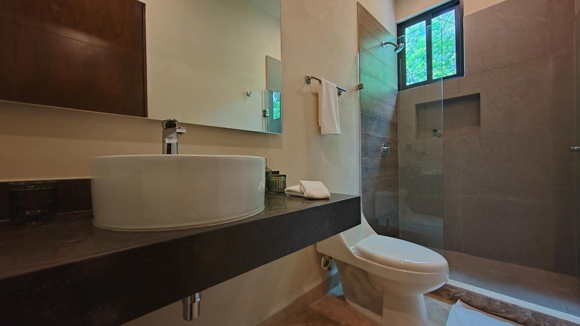 Wonderful House In The Enigmatic Jungle By Yeah *