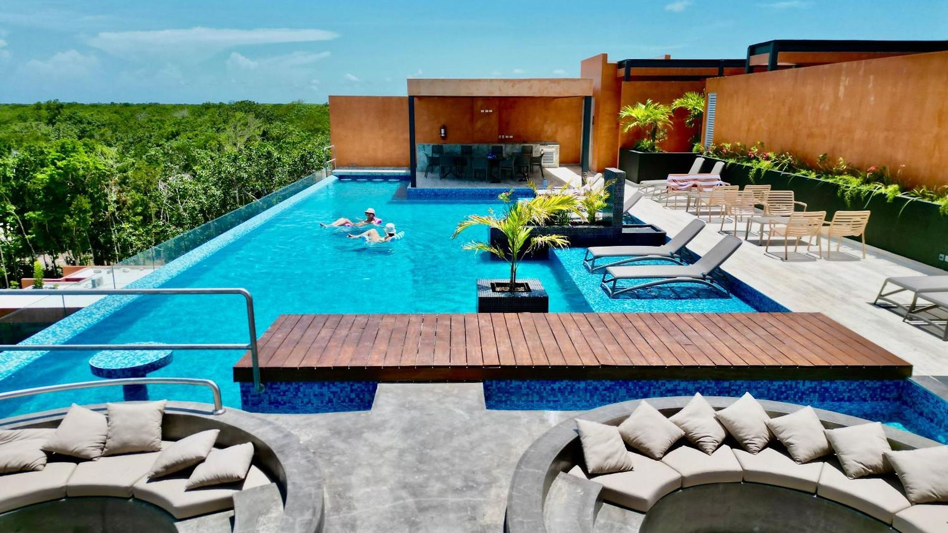 Apartment 3br En Aldea Zama-roof Top-2 Pool-fast Wifi-gym Tulum