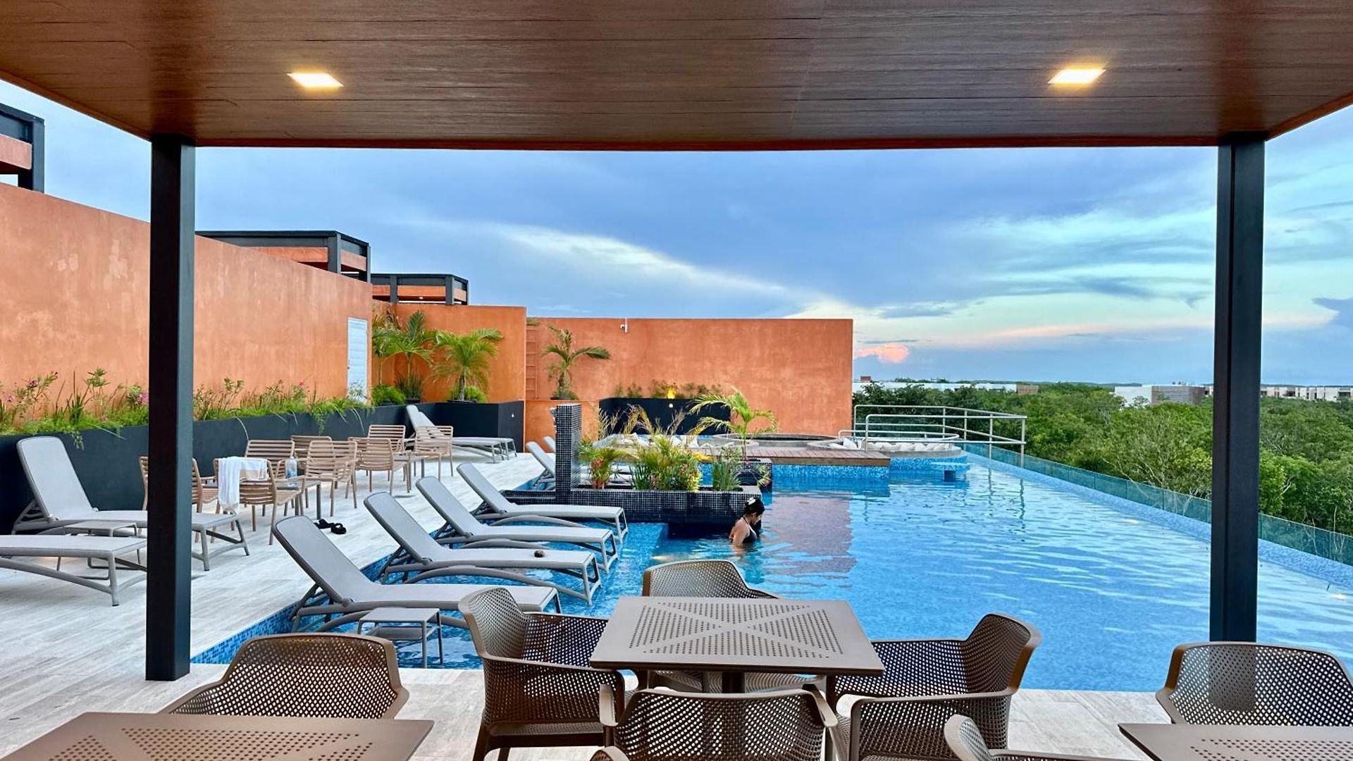 3br En Aldea Zama-roof Top-2 Pool-fast Wifi-gym Tulum
