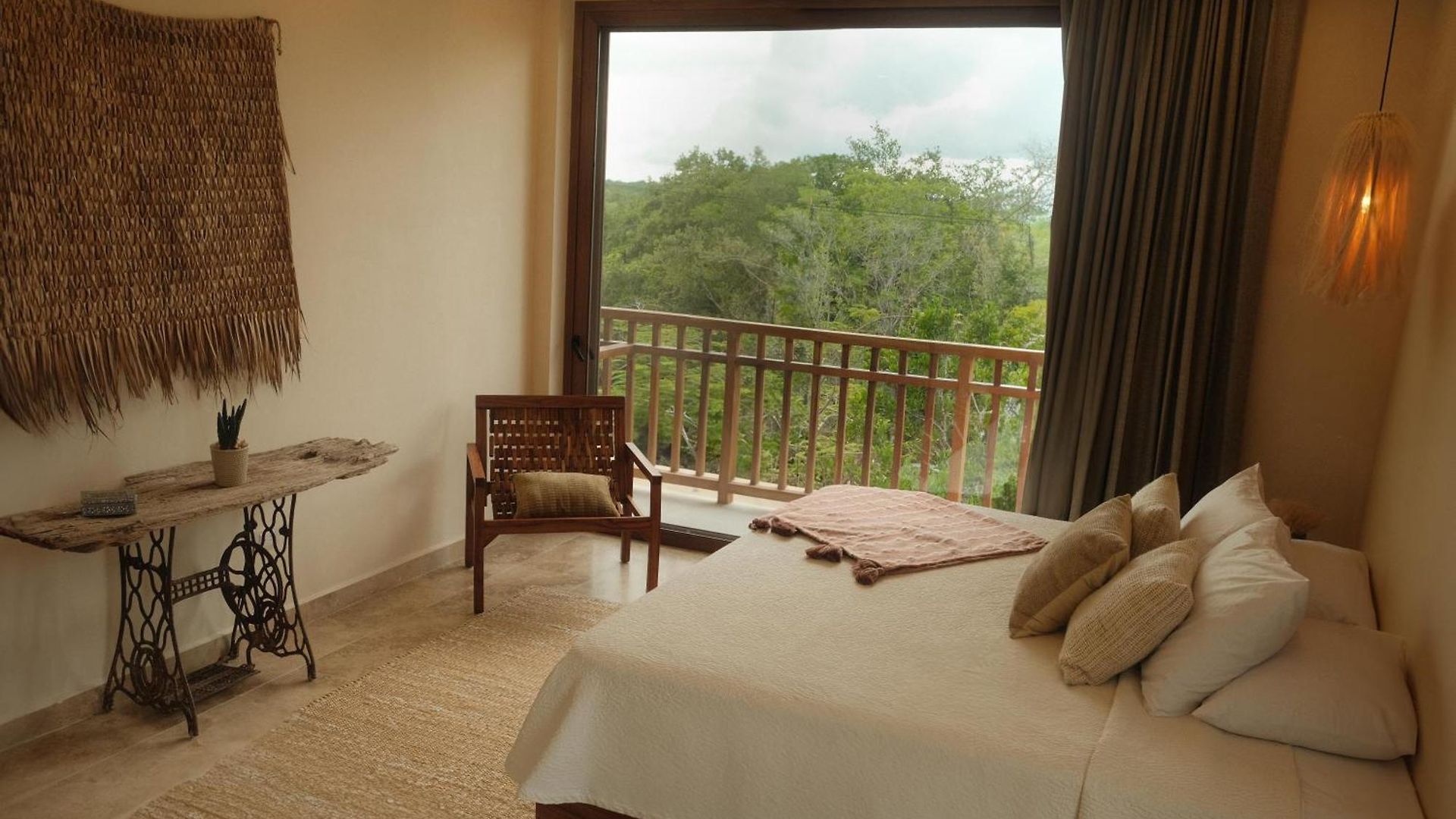Kaoba Oceanfront Residences