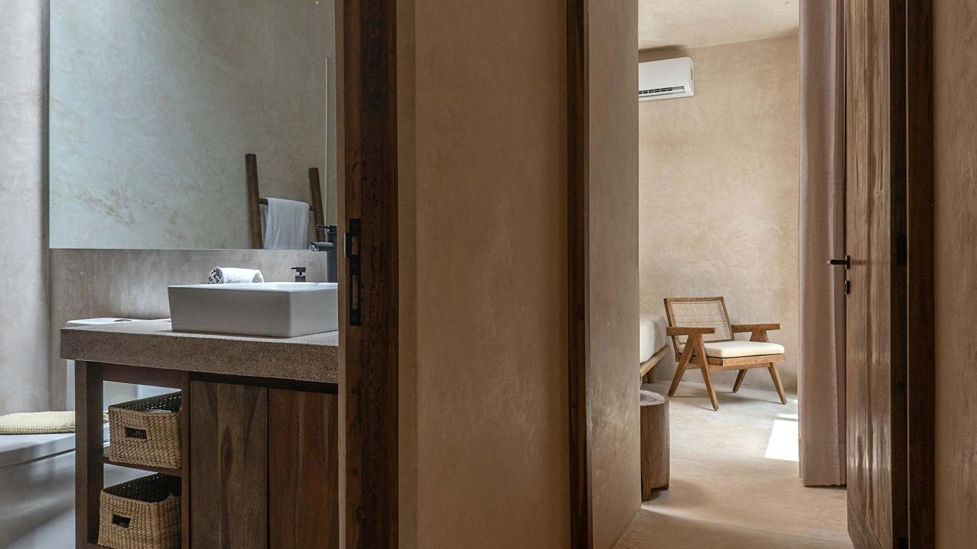 Jungle Apt, Private Pool & Security 24 Apartamento