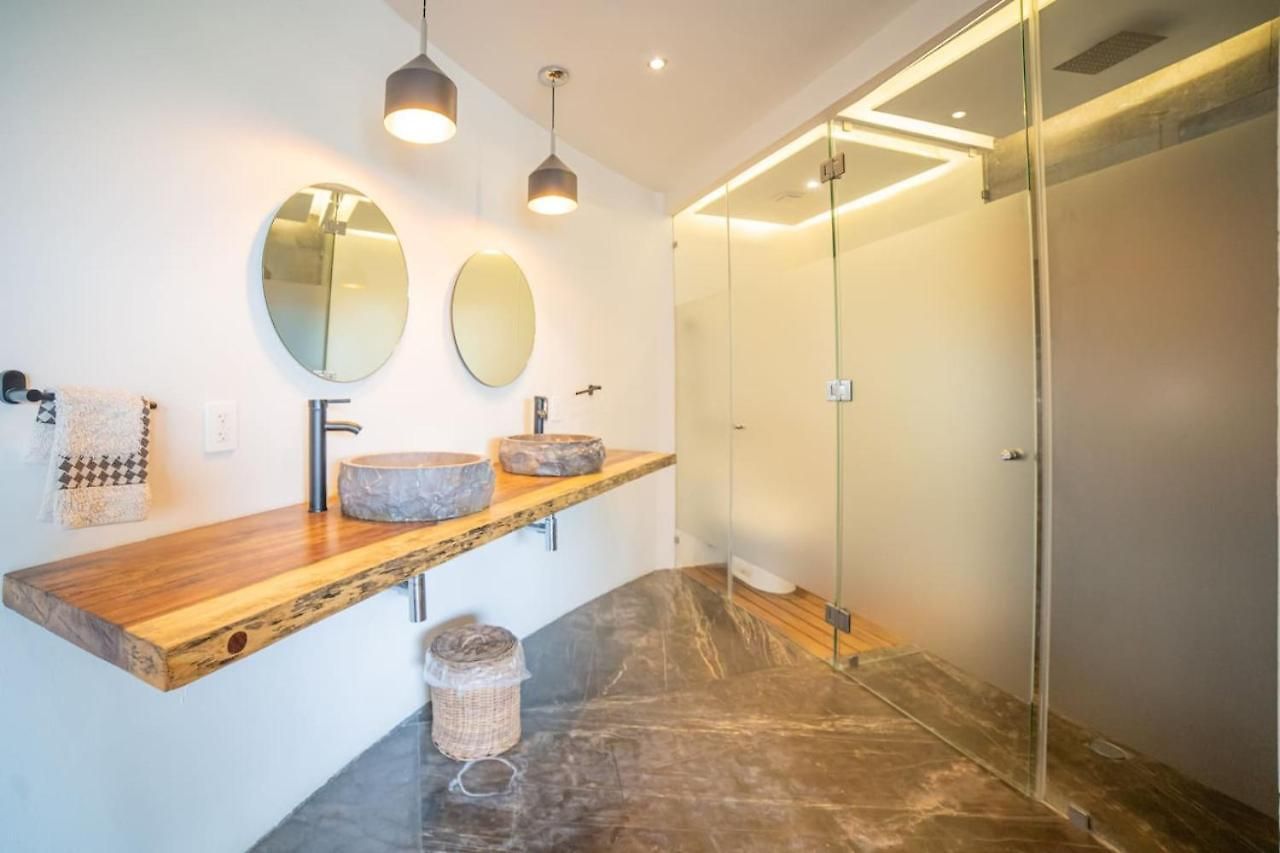 Apartment Secluded Jungle Free Access To Club