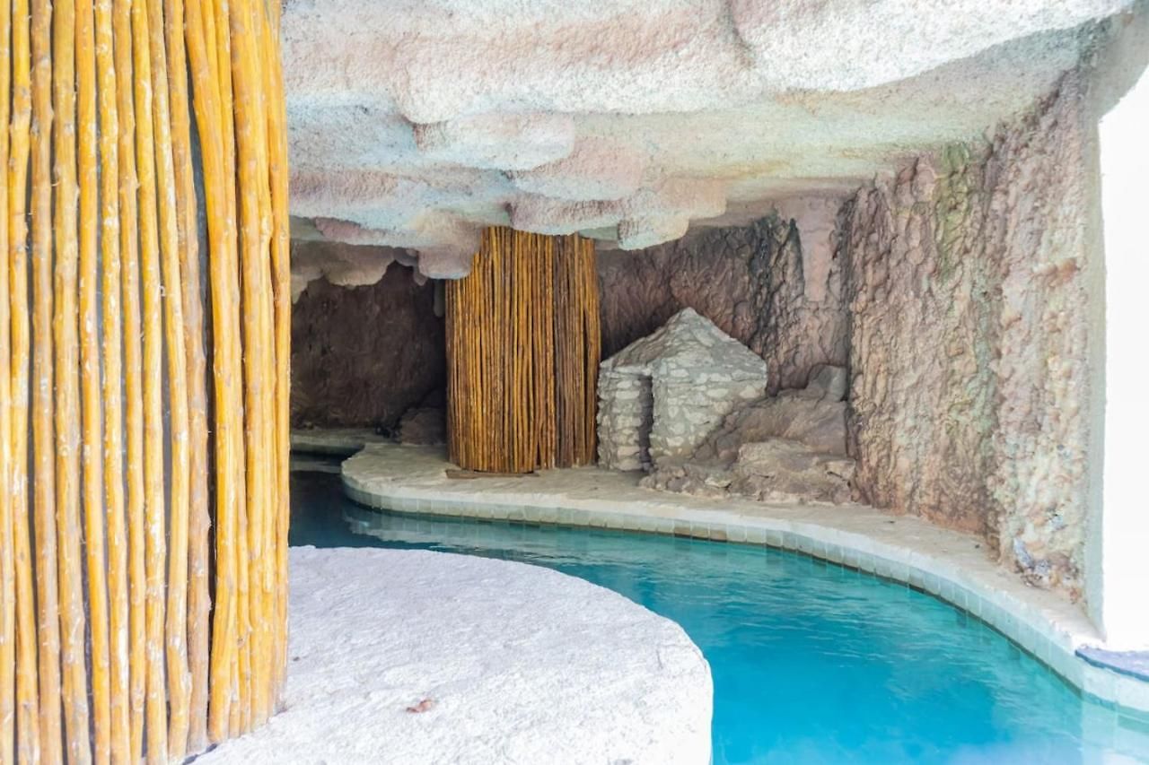 Apartment Secluded Jungle Free Access To Club