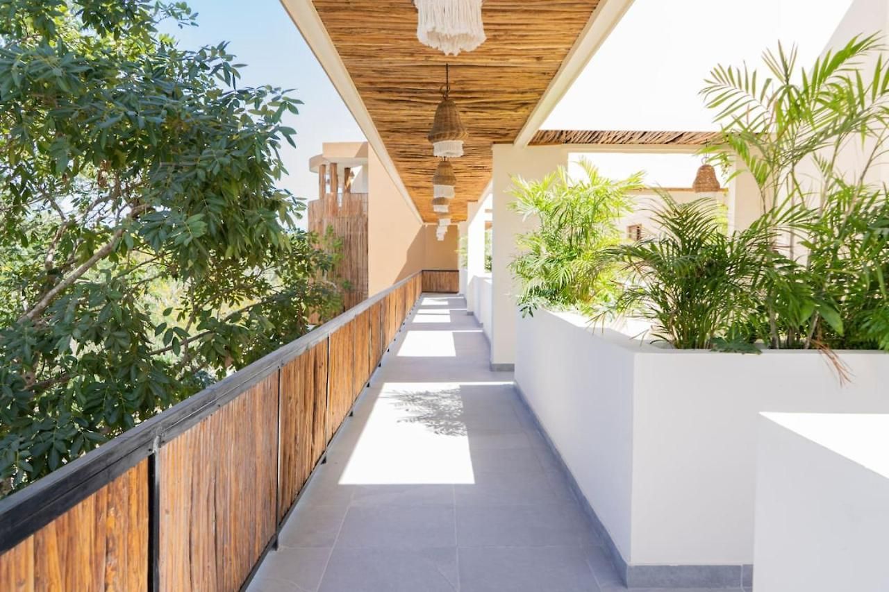 Apartment Secluded Jungle Free Access To Club