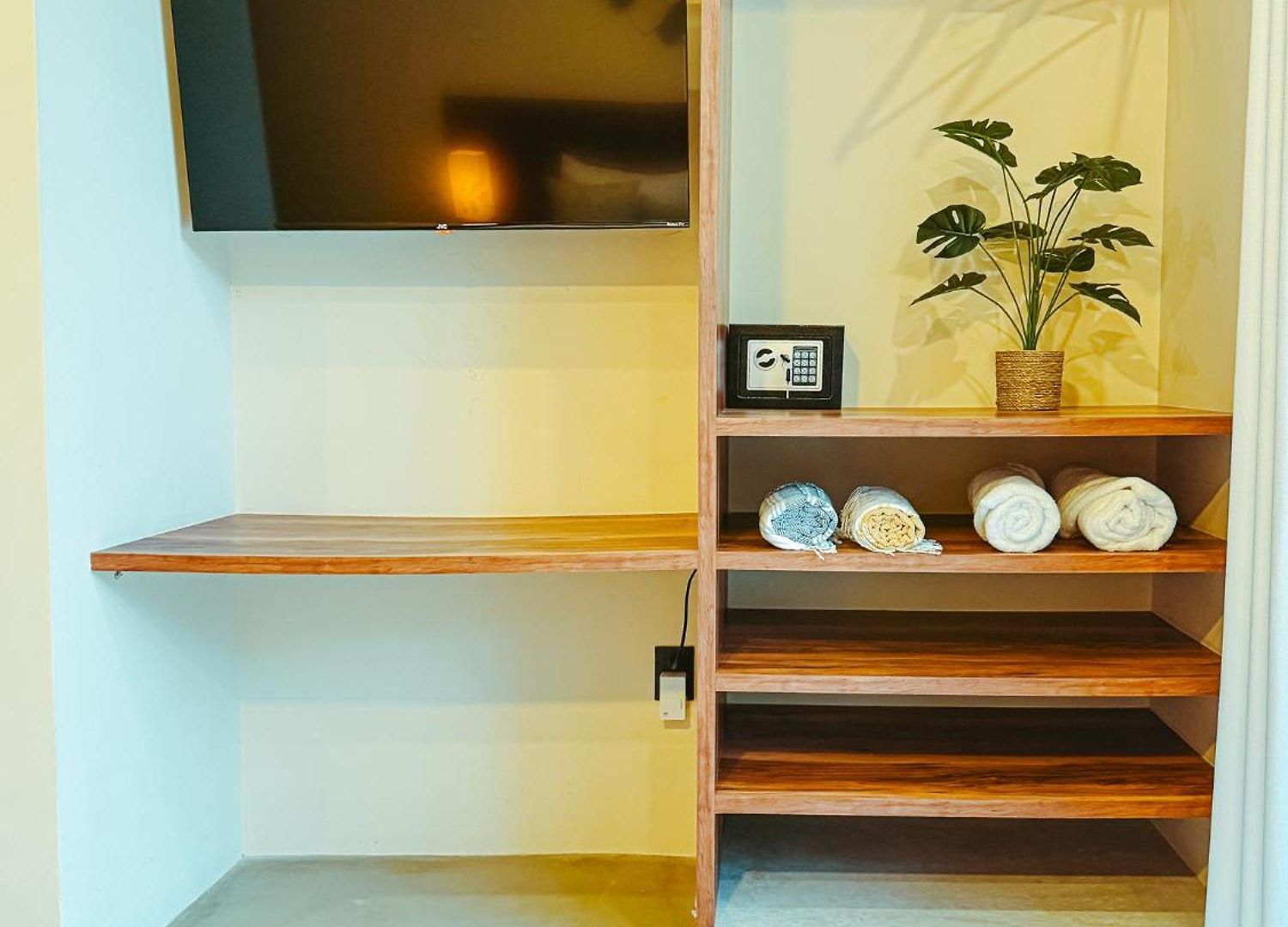 Apartamento La Linda Luxury Two Story Huge Terrace Next To The Pool *