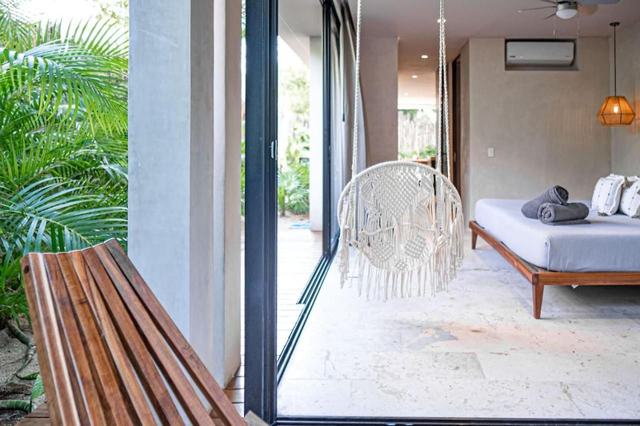 Essentia Luxury Jungle 2br With Private Pool *