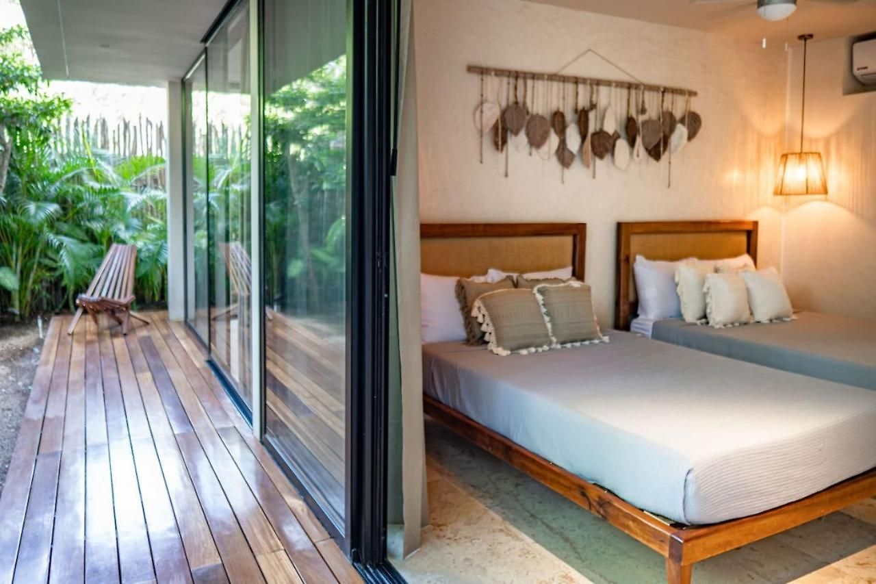 Essentia Luxury Jungle 2br With Private Pool *