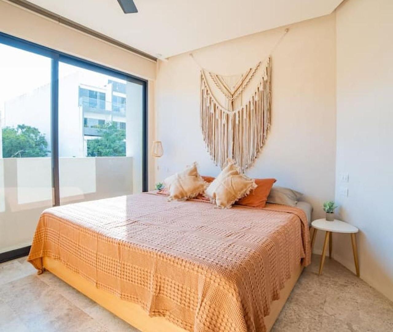 Apartment Chic And Elegant Escape In