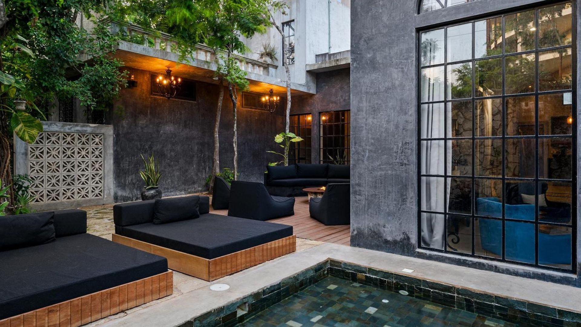 Villa Casa Halo - Mansion, Nightclub, Pool, Sonos, Gated, Staff