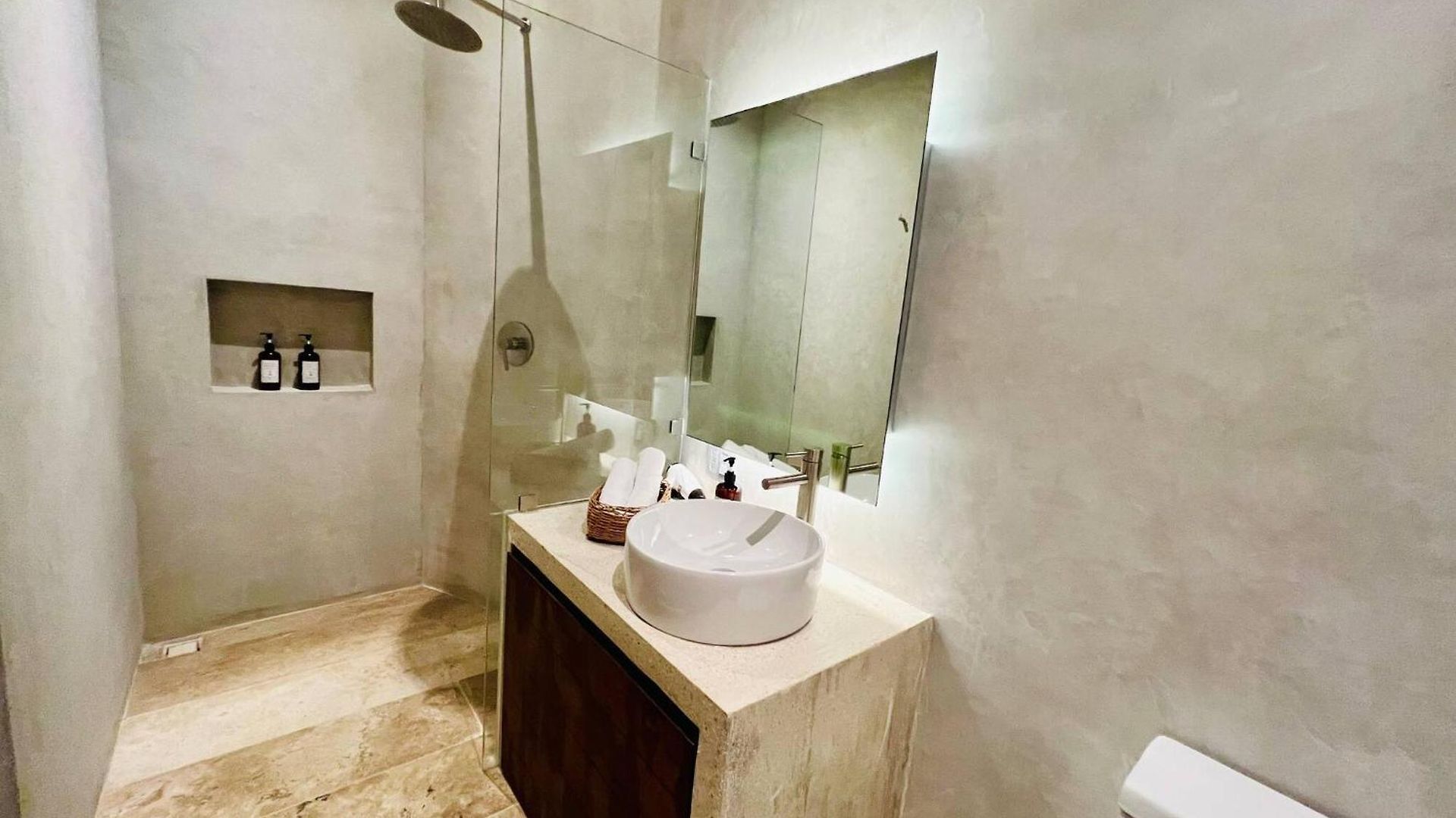 Private Pool New King Bed Wifi 504 Selva Apartment *