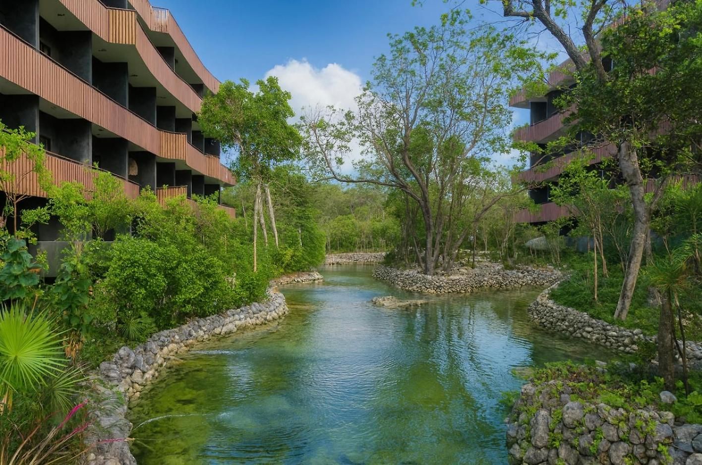 Jungle Guardian - Rooftop Pool & Club Tulum