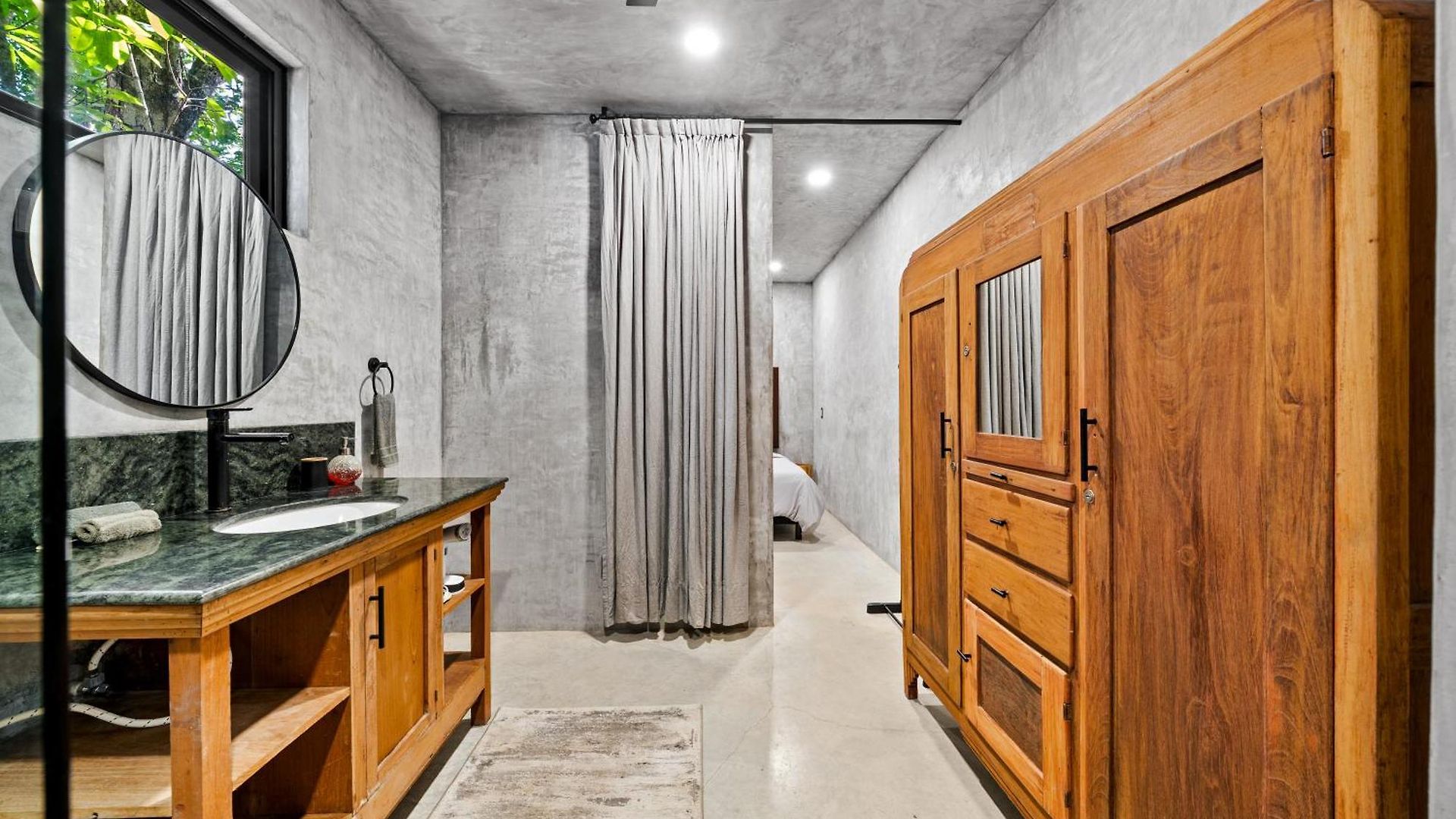 Casa Halo - Mansion, Nightclub, Pool, Sonos, Gated, Staff *