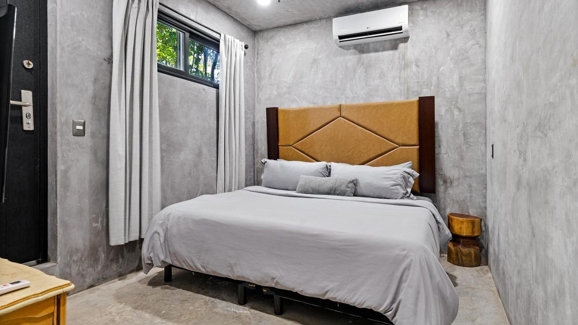 Villa Casa Halo - Mansion, Nightclub, Pool, Sonos, Gated, Staff Tulum