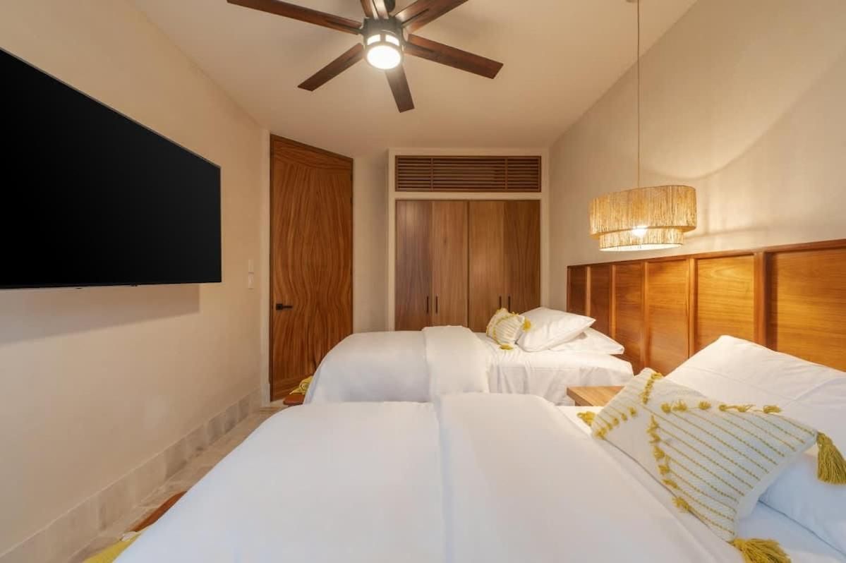 4br Stunning In Tulum's Heart