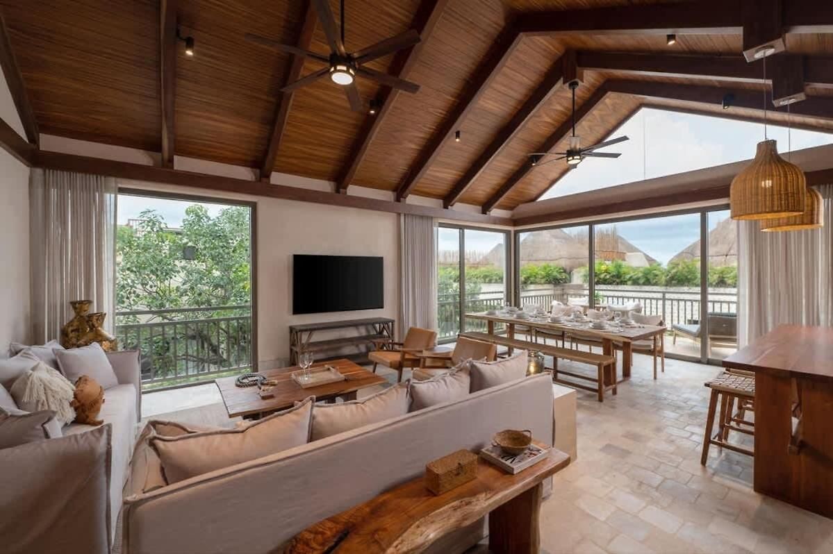 4br Stunning In Tulum's Heart