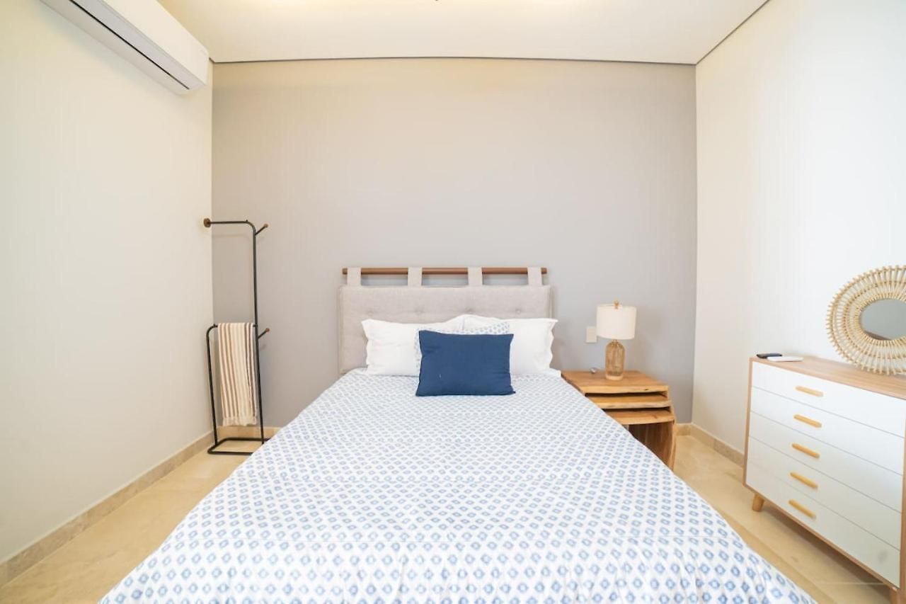 Stylish 2br Free Club *