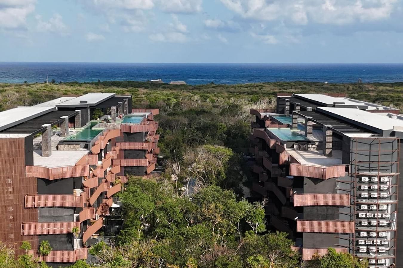 Modern Design Sunny Vibes In Prime Amira District Apartment Tulum