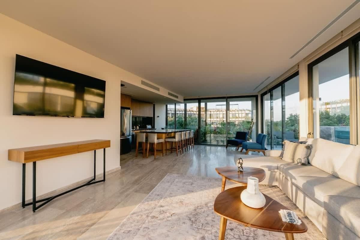 Luxury Jungle View Unit - 2br With Private Pool & Spacious Balcony Apartment *