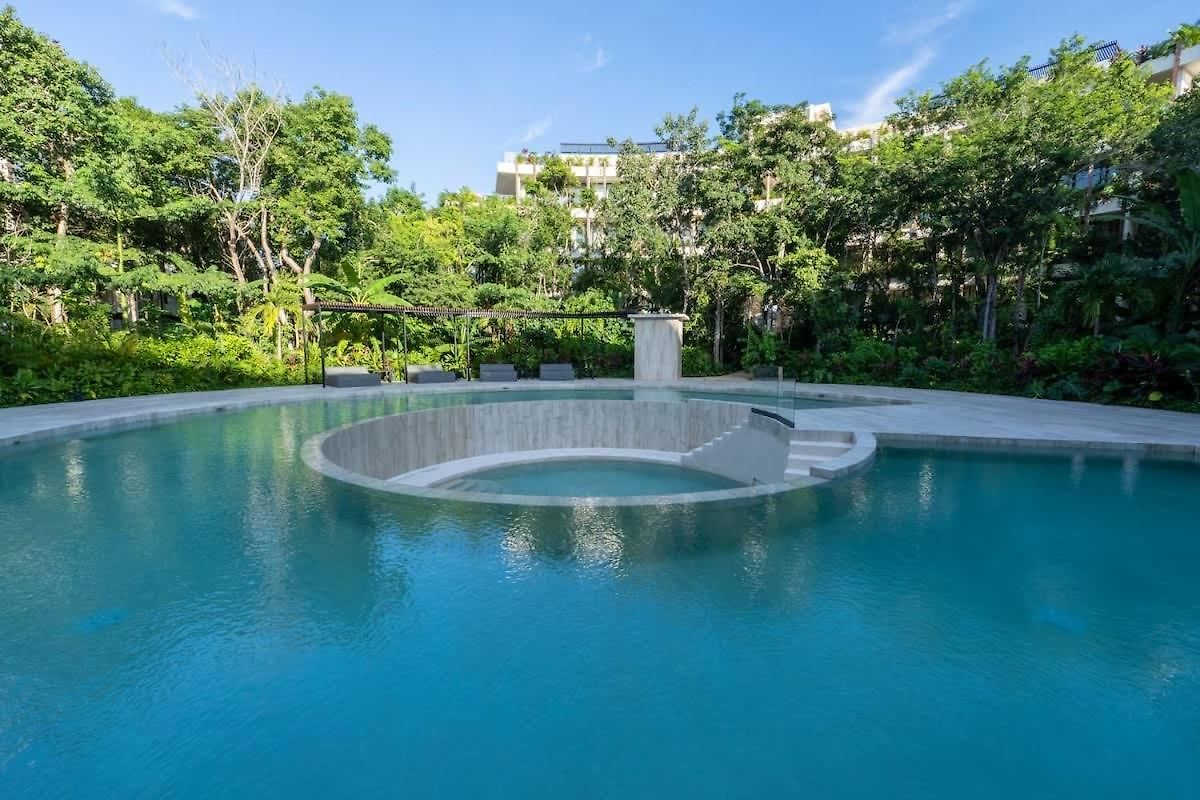 Luxury Jungle View Unit - 2br With Private Pool & Spacious Balcony Apartment