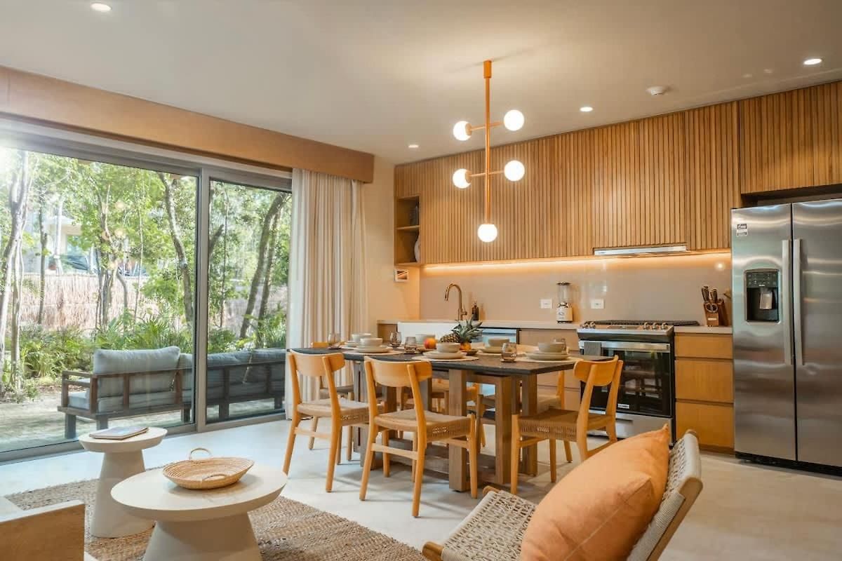Apartment Aflora Townhouse Style - 3br Garden With Private Pool & Huge Common Pool