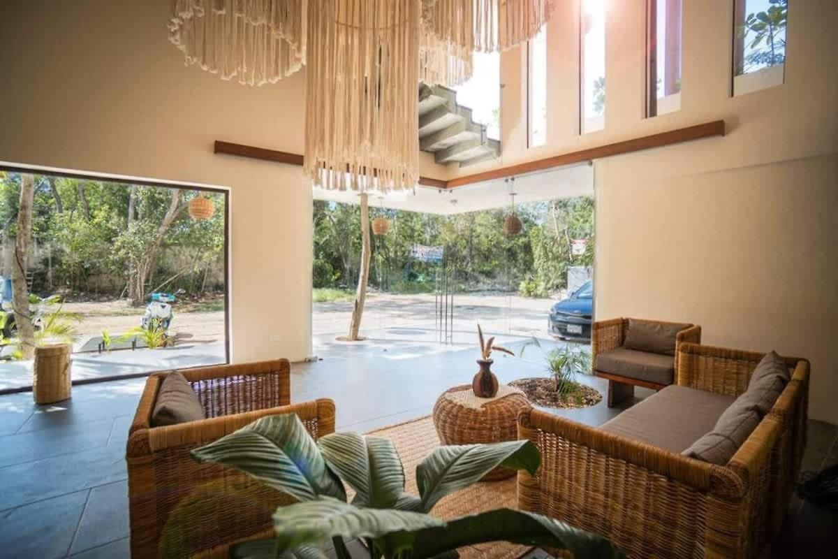 Getaway - 1br With 2 Queen Beds Pool Office Area & Gym