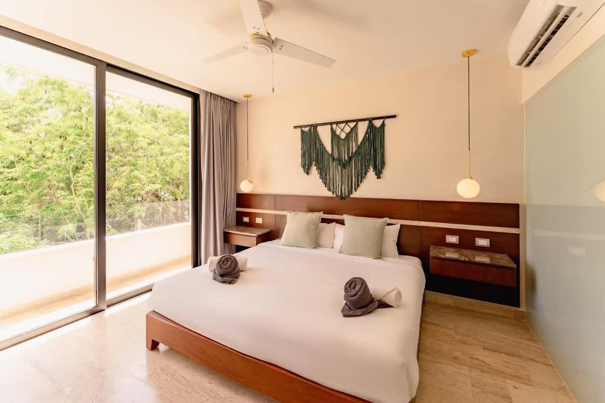 Sleek Penthouse Escape With Rooftop Pool * Tulum