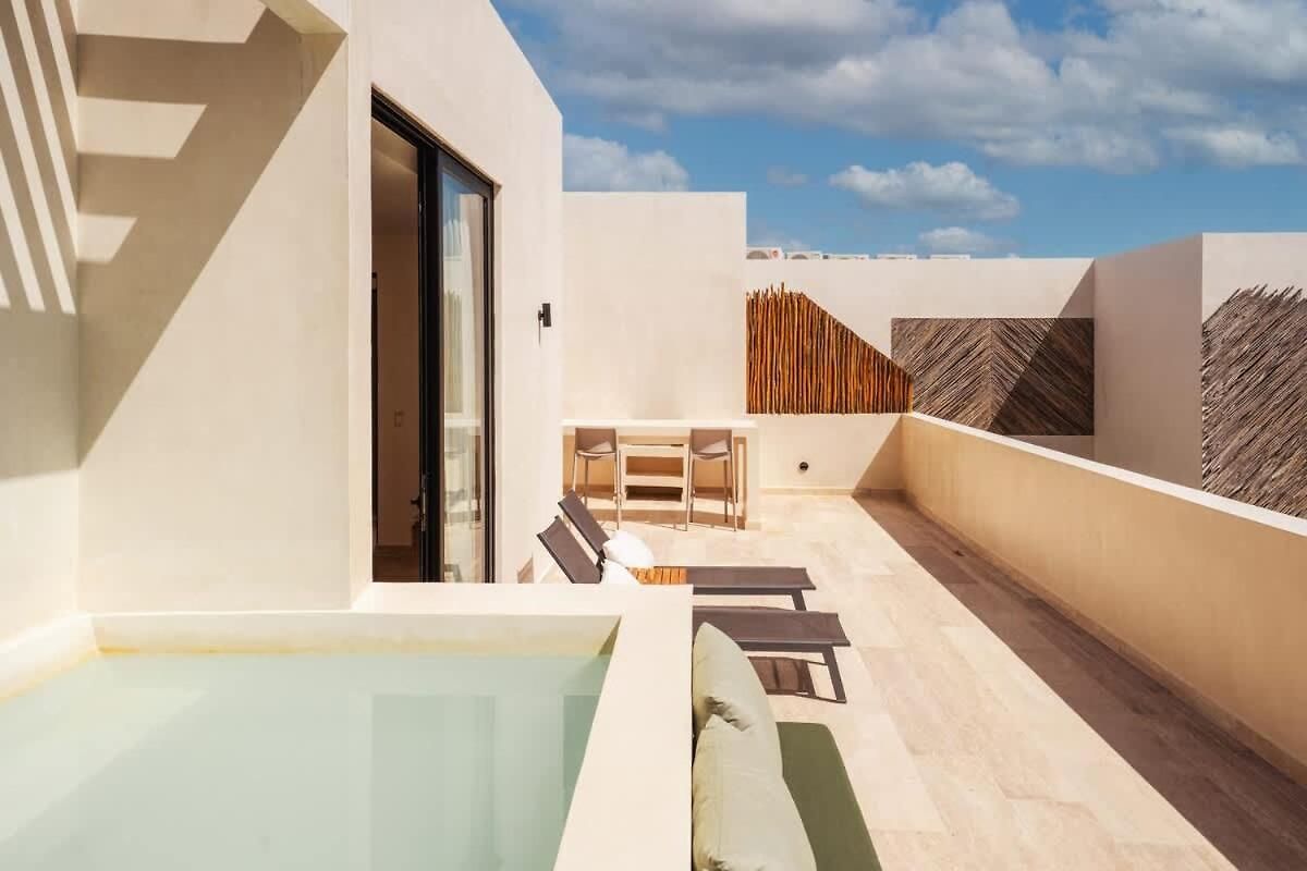 Apartment Sleek Penthouse Escape With Rooftop Pool Tulum