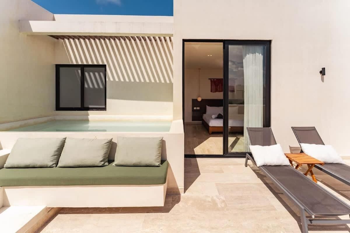 Sleek Penthouse Escape With Rooftop Pool Apartment Tulum