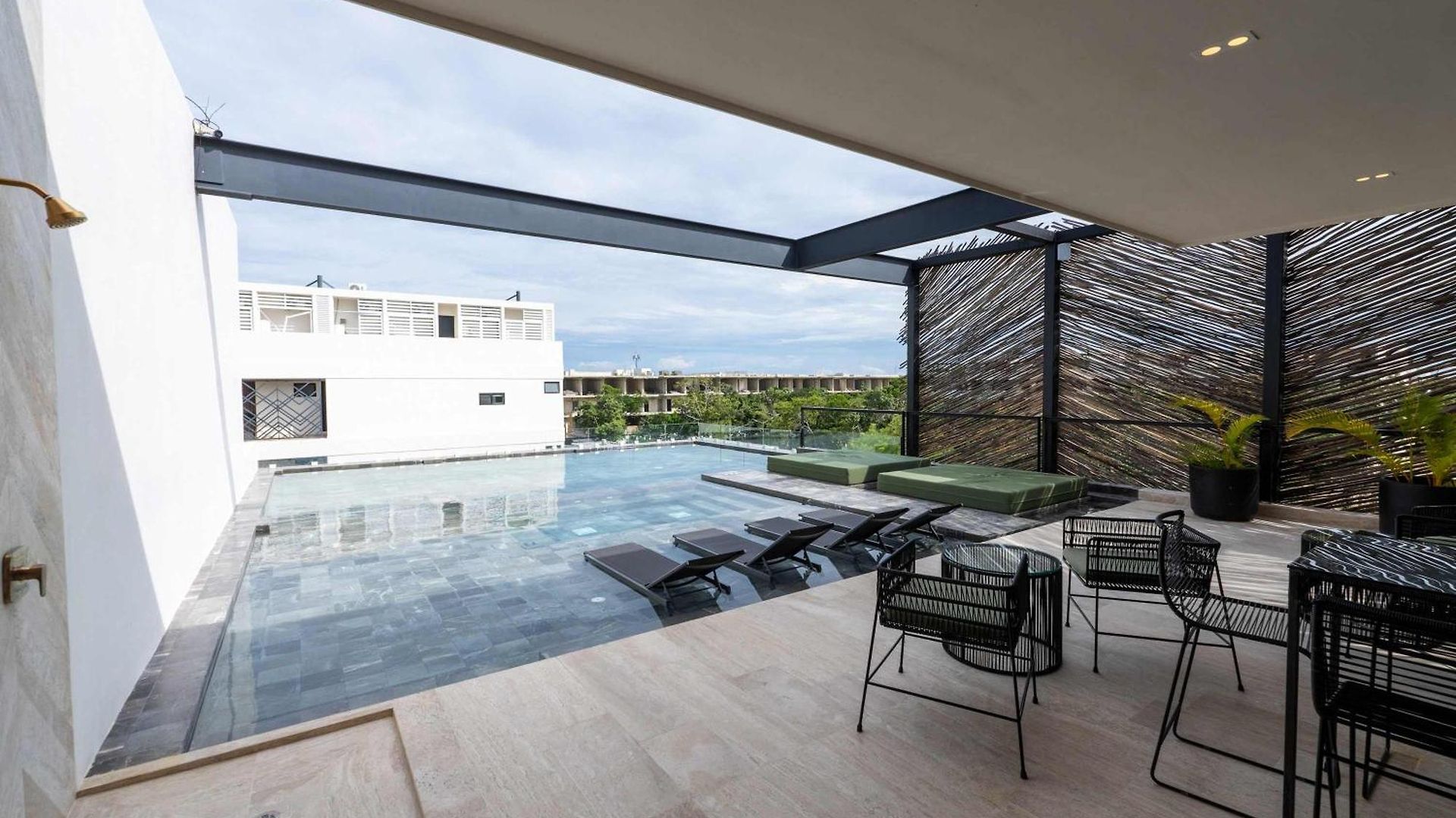 Luxury Penthouse Private Rooftop Pool Concierge