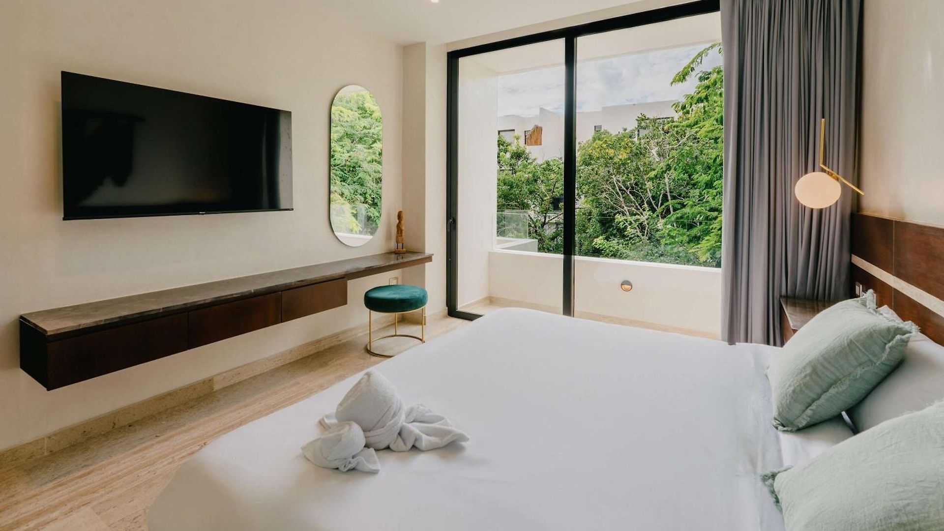 Luxury Penthouse Private Rooftop Pool Concierge