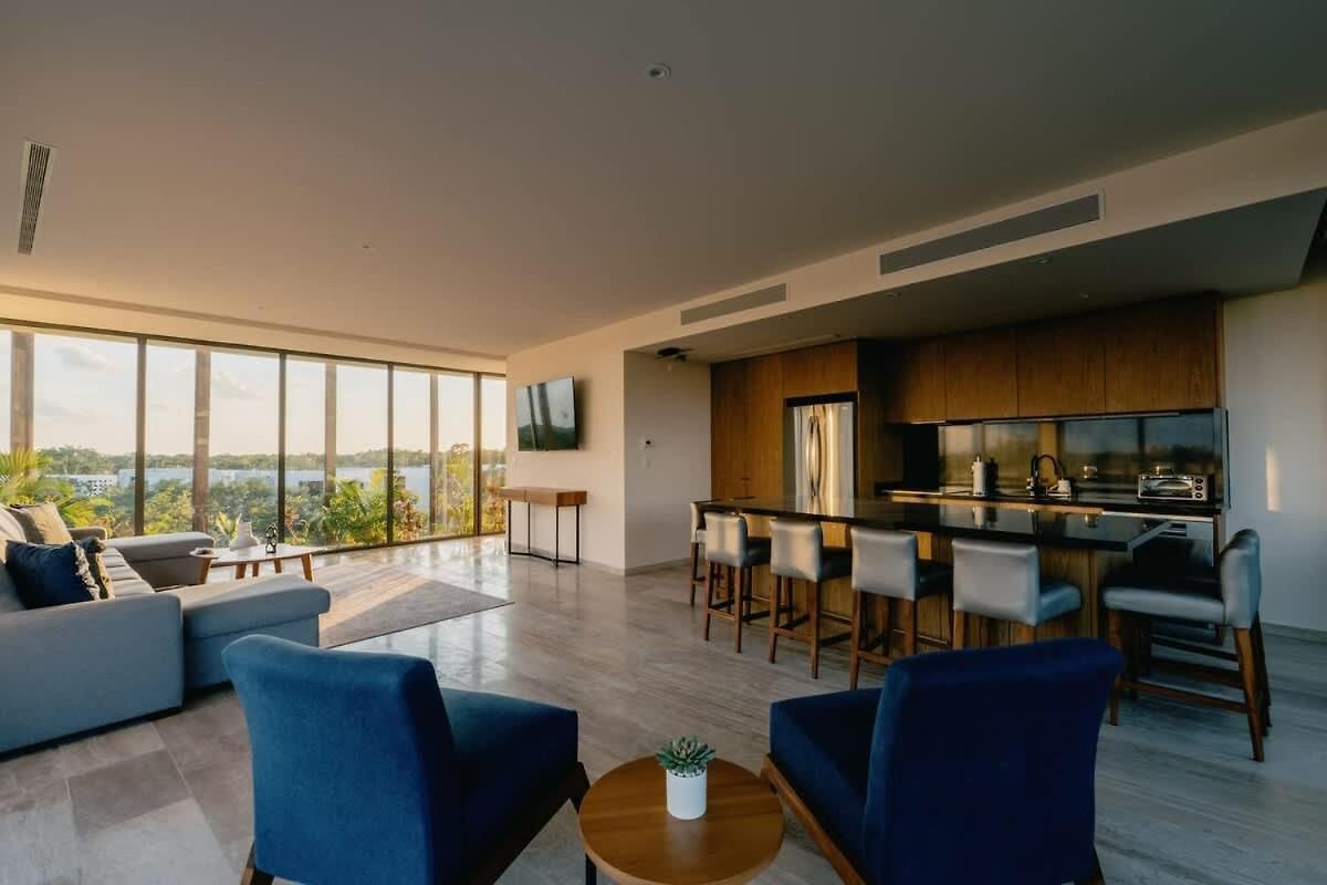 Luxury Jungle View Unit - 2br With Private Pool & Spacious Balcony Apartment