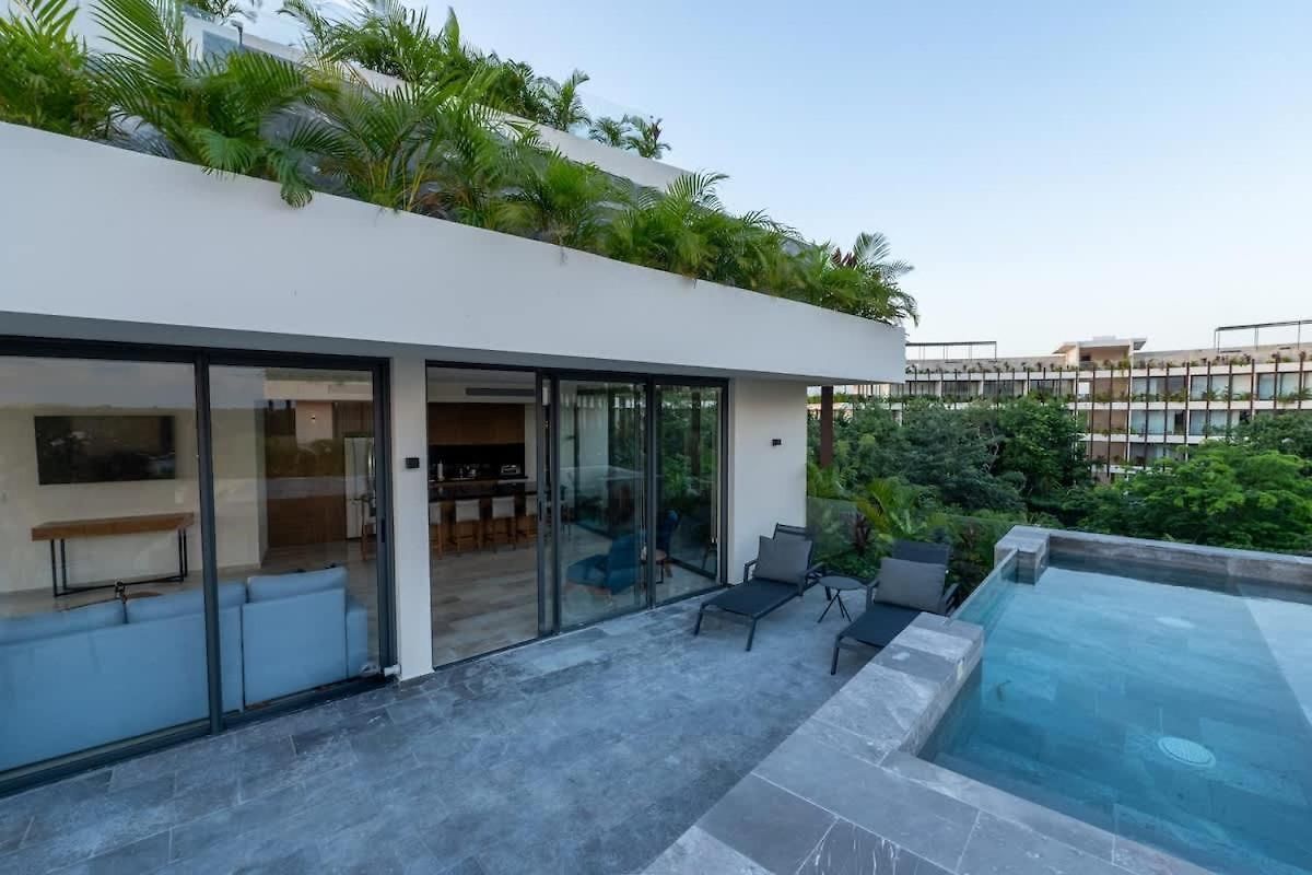 Luxury Jungle View Unit - 2br With Private Pool & Spacious Balcony *