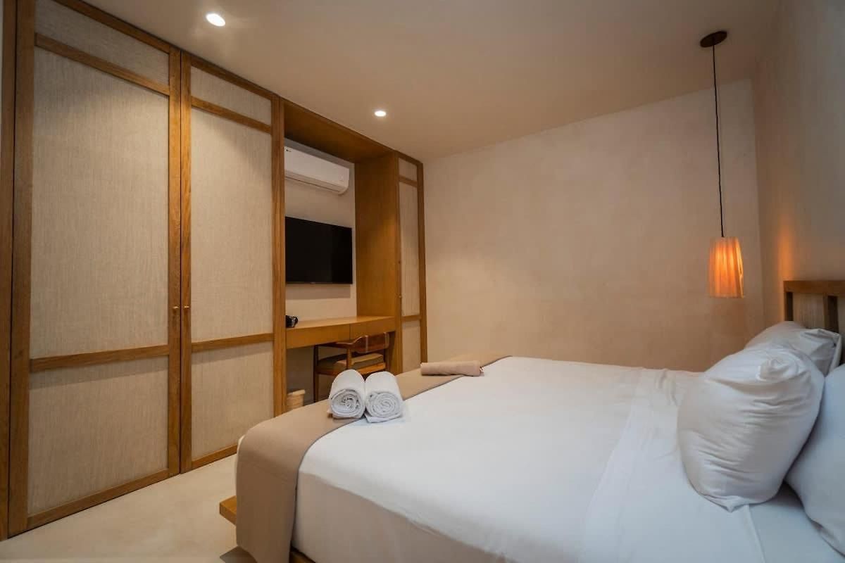 Aflora Townhouse Style - 3br Garden With Private Pool & Huge Common Pool Apartment