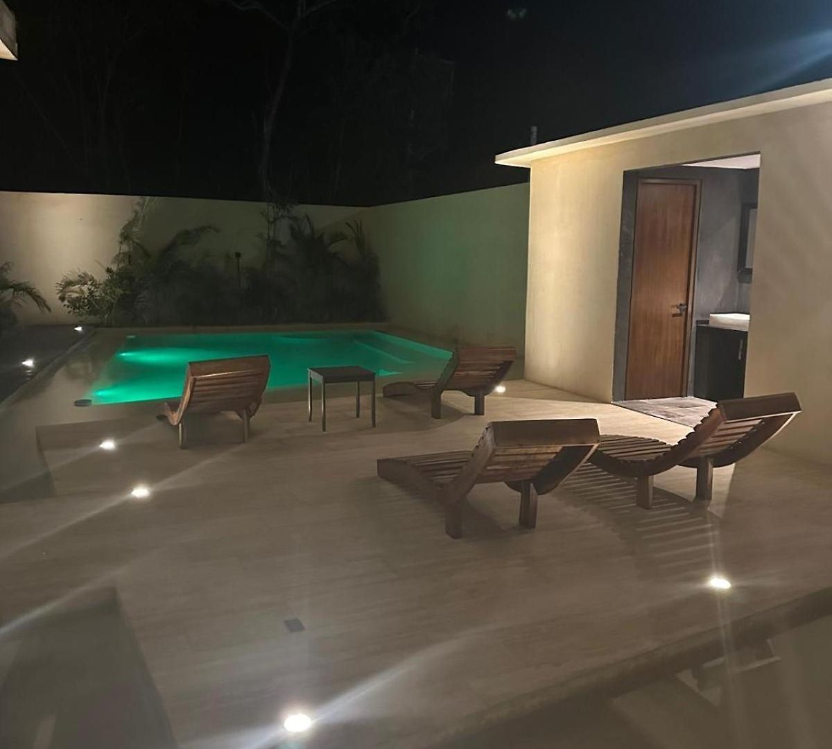 Apartment Close To The Quiet Modern Laundry Roof Pool *