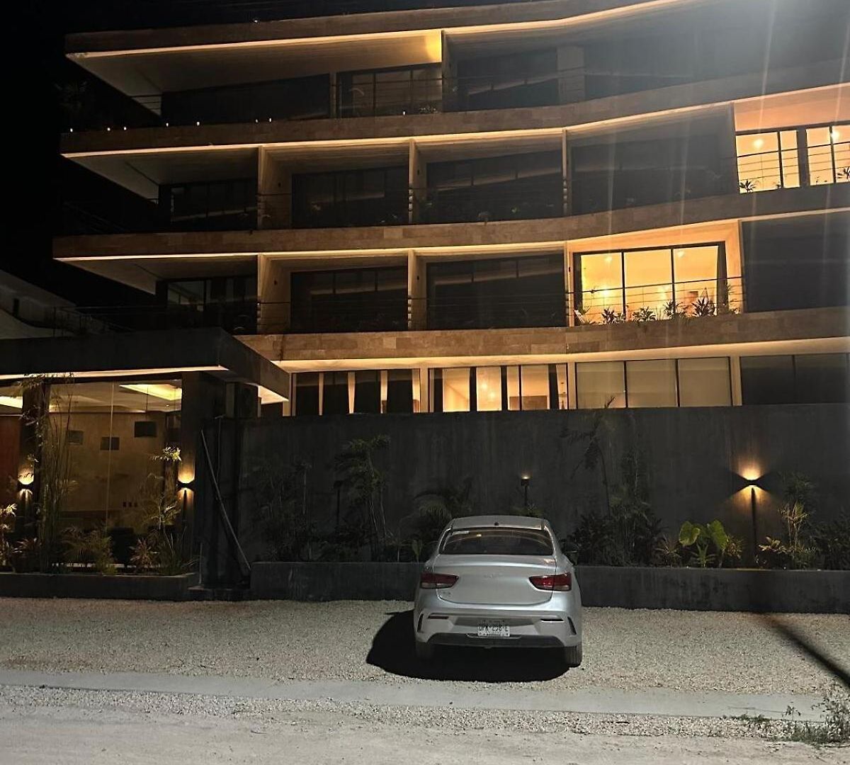 Close To The Quiet Modern Laundry Roof Pool Apartment *