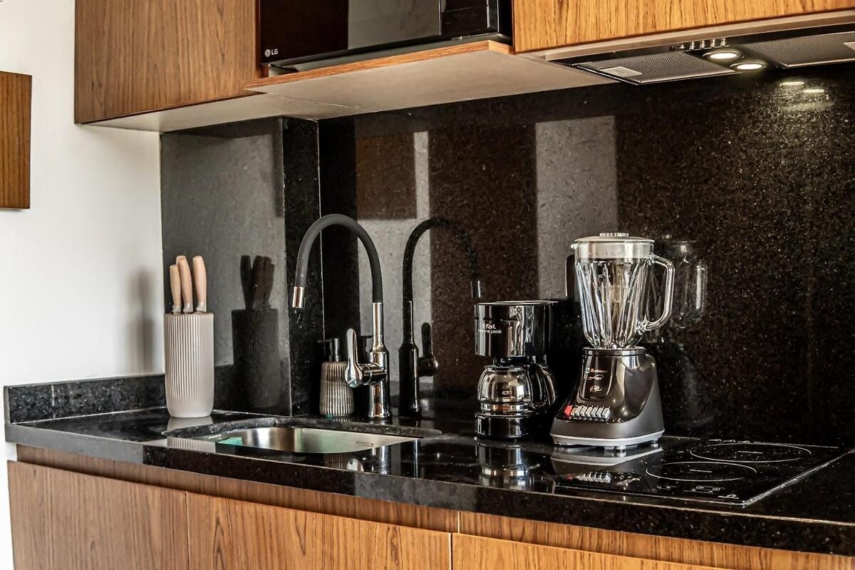 Luxurious 6 Minutes From The Apartment *