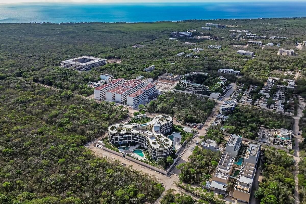 Luxurious 6 Minutes From The Apartment *