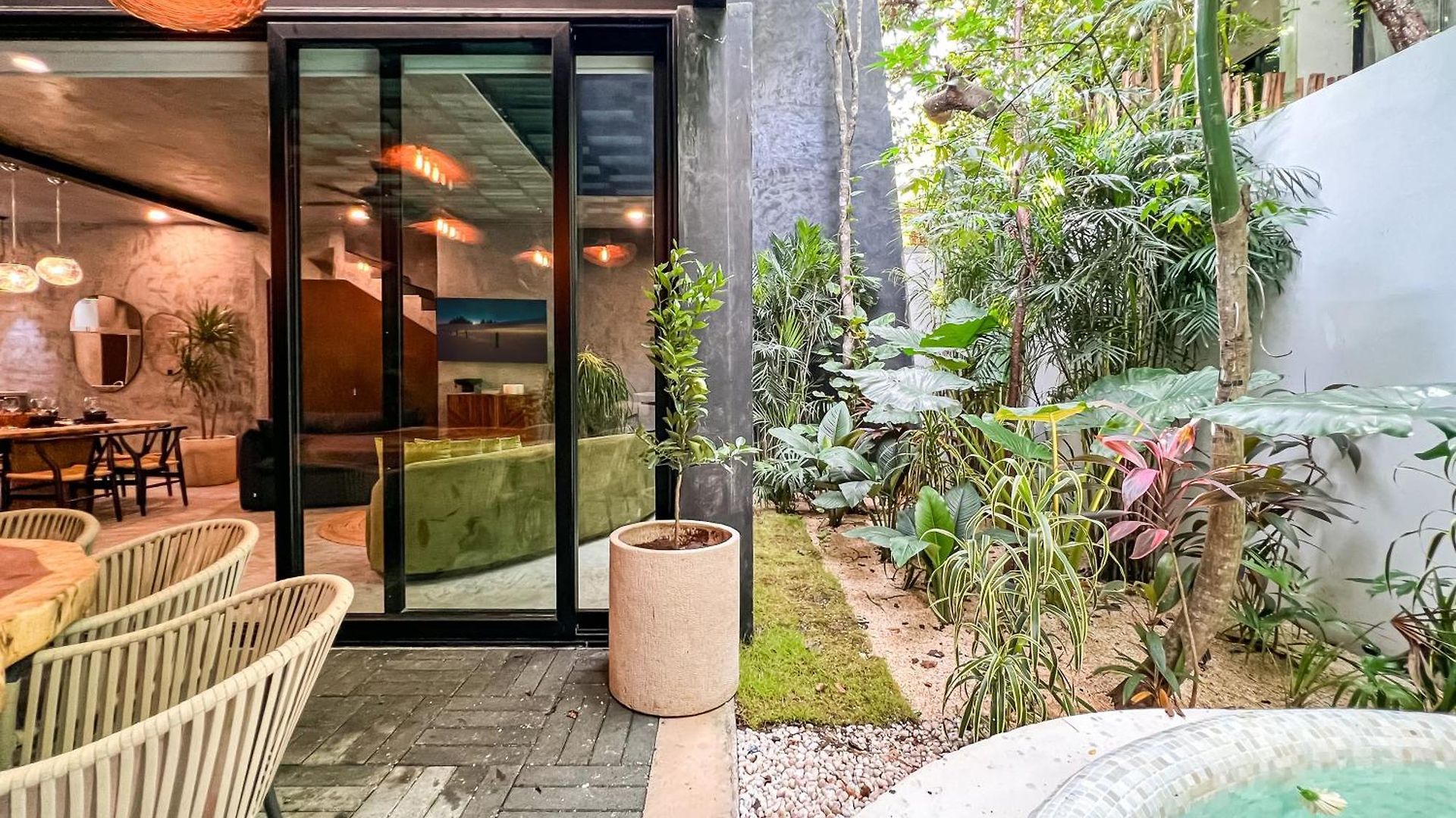 Villa 3br Gated Private Pool & Gym Area *