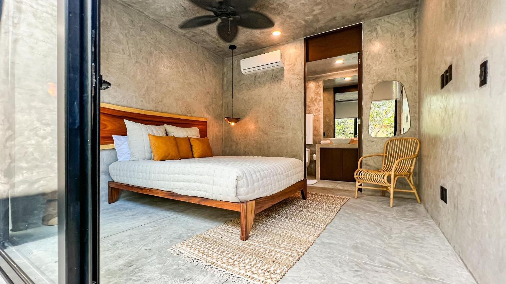 3br Gated Private Pool & Gym Area Villa