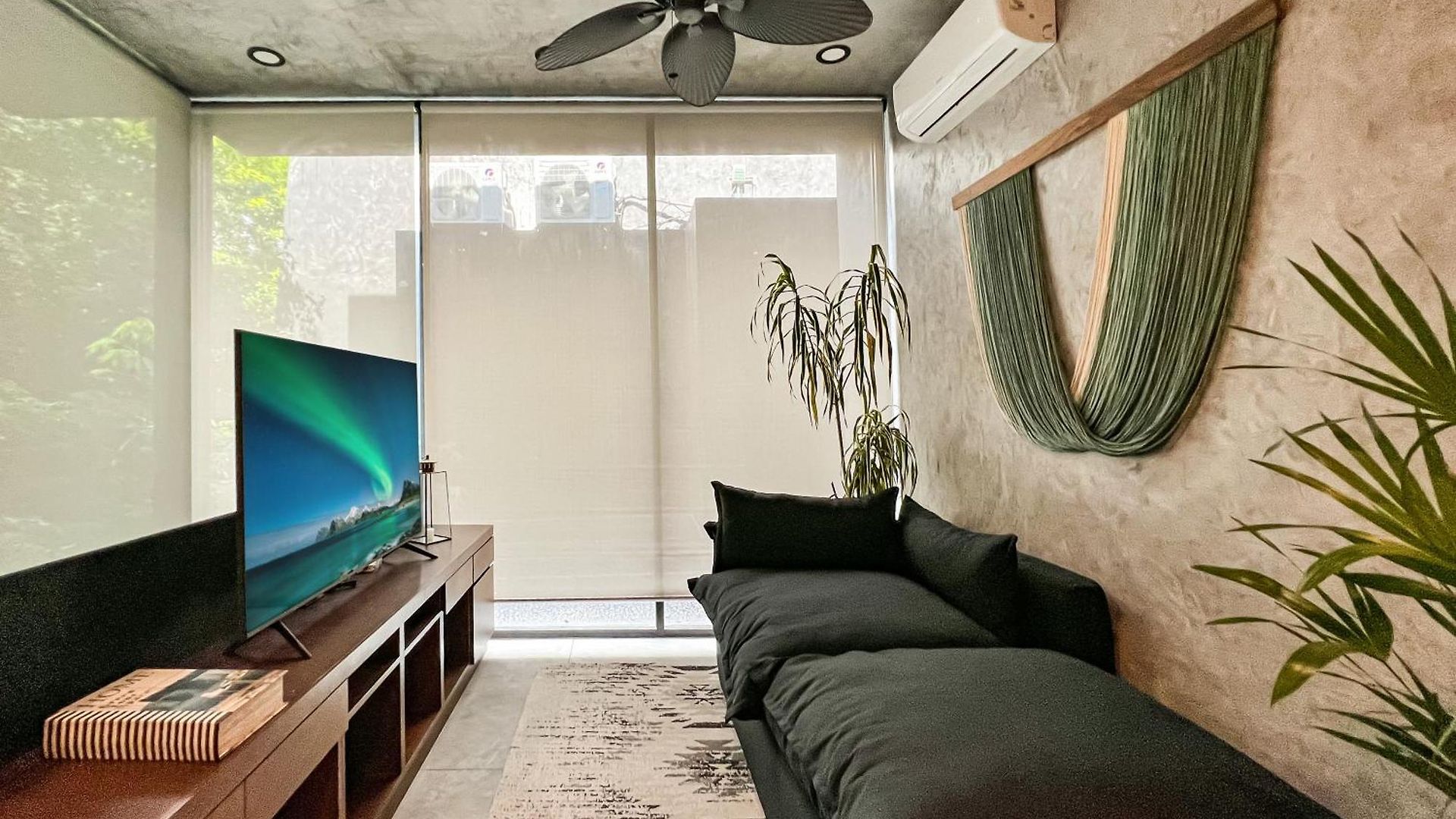 3br Gated Private Pool & Gym Area