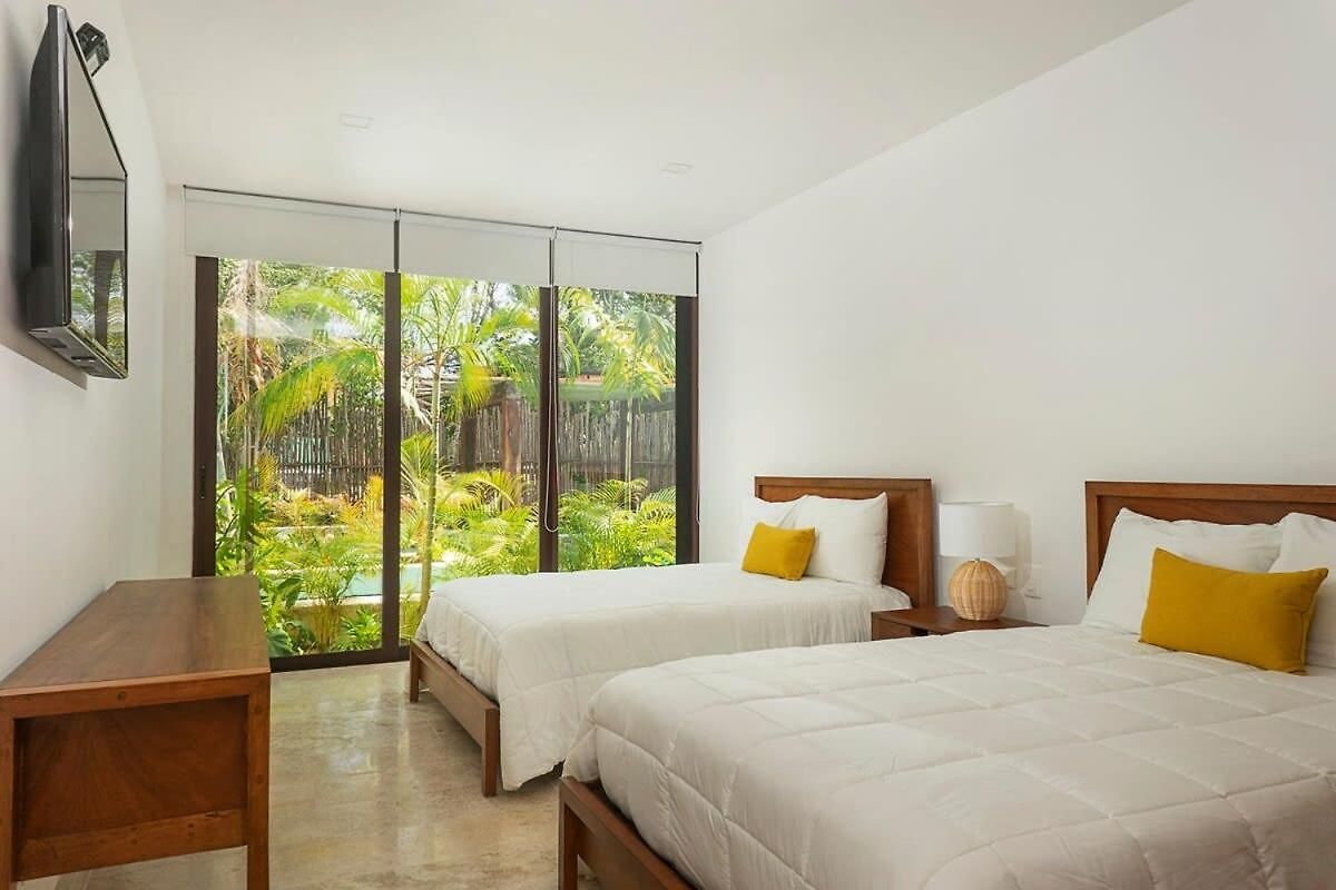 Holiday home Relaxing 2br Omara With Direct Pool Access *