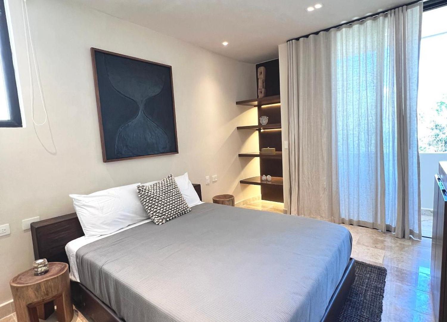 Peregrina 302c 1-bedroom Luxury Apartment *