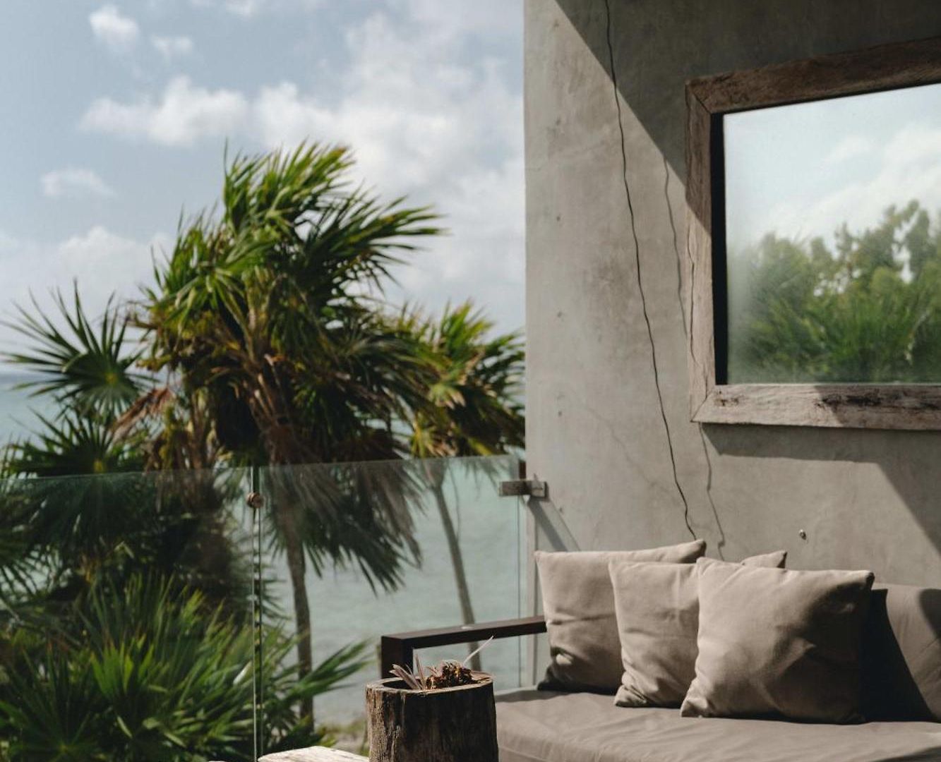 Beachfront 3br With Private Rooftop And Lounge Pool, Tankah Bay