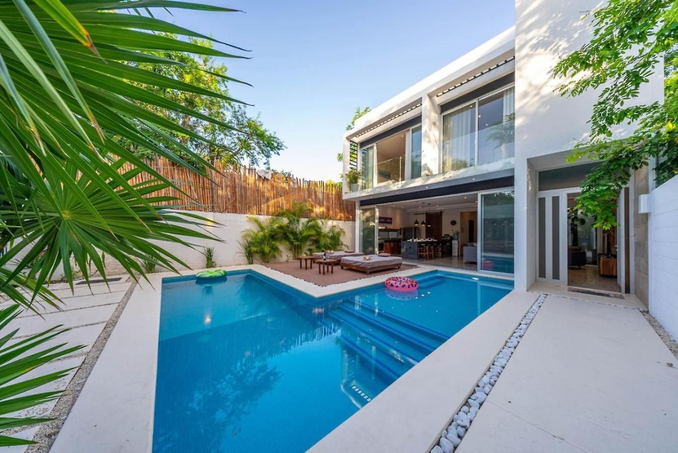 Cuatro Vientos Close To Shops Pool Up 12 Ppl Holiday home