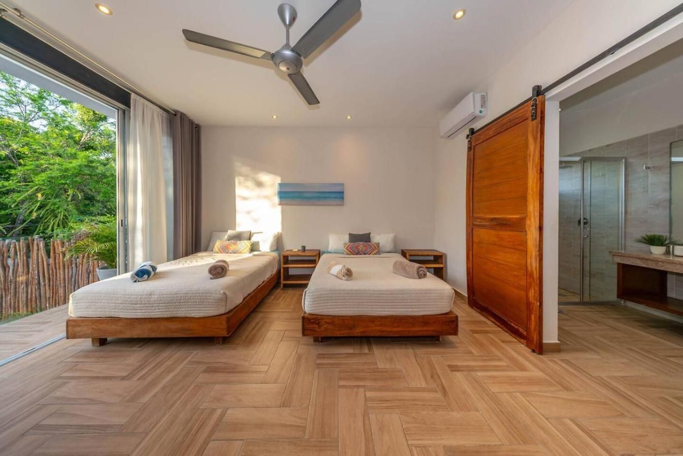 Cuatro Vientos Close To Shops Pool Up 12 Ppl Holiday home *