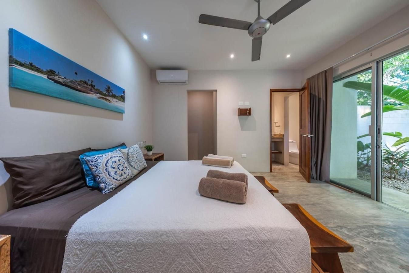 Cuatro Vientos Close To Shops Pool Up 12 Ppl Holiday home *