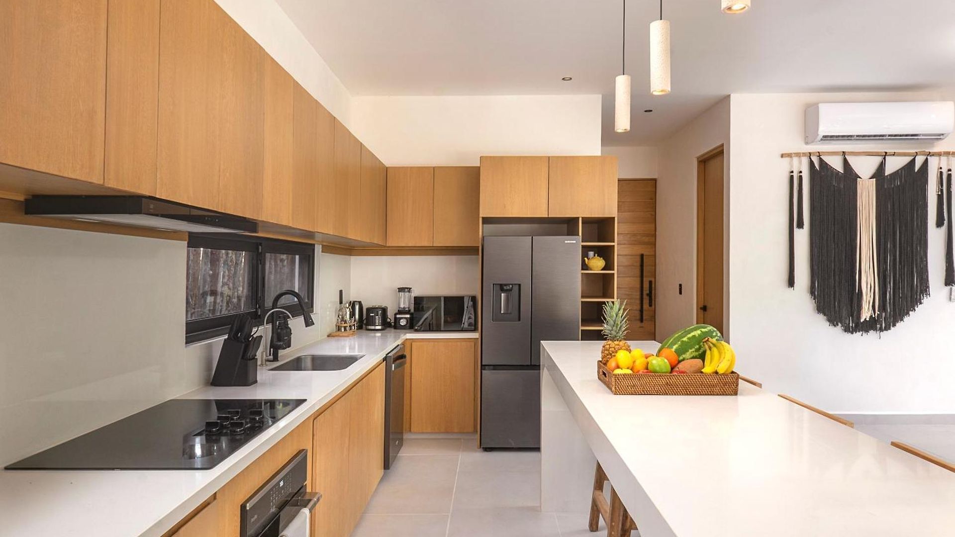 Casa Sabal - Luxury Villa, 5 Suites, Gated Community, Concierge Villa