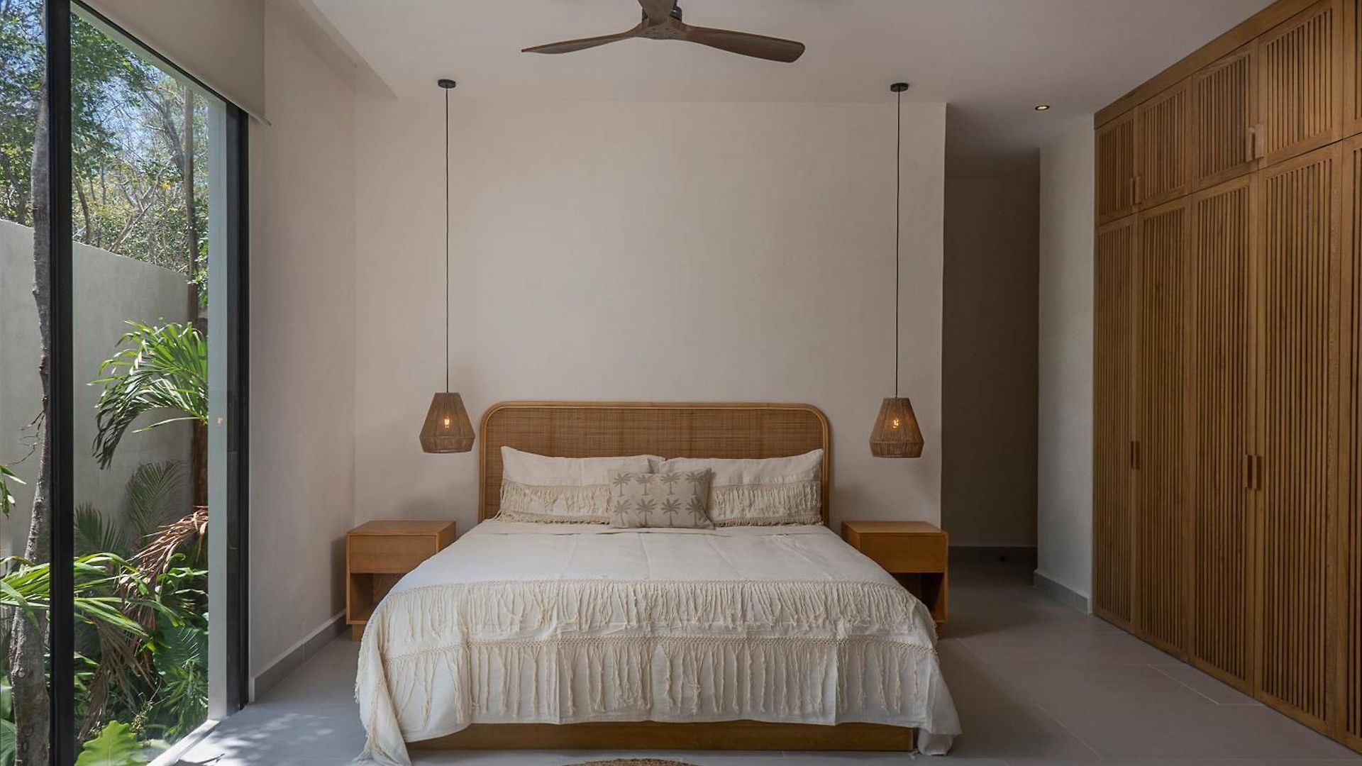 Casa Sabal - Luxury Villa, 5 Suites, Gated Community, Concierge Villa *