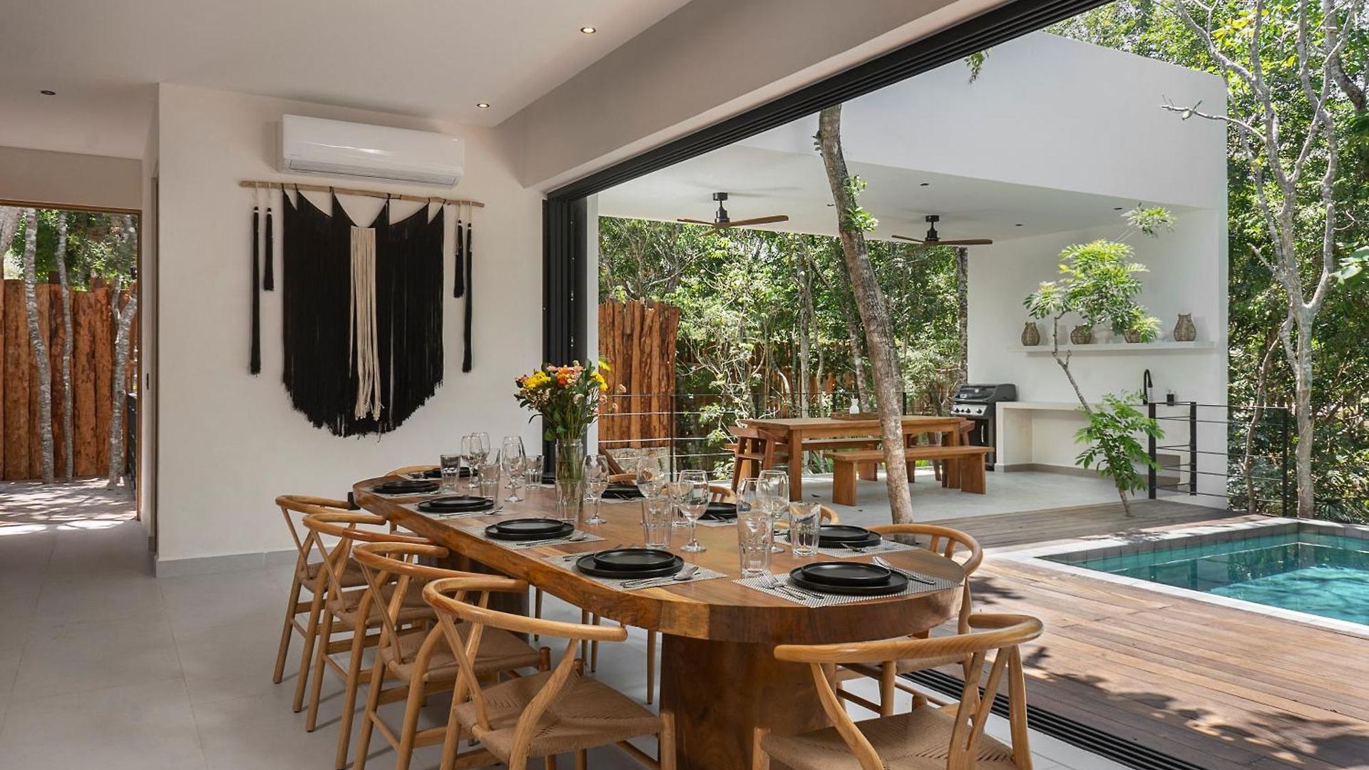 Casa Sabal - Luxury Villa, 5 Suites, Gated Community, Concierge Villa