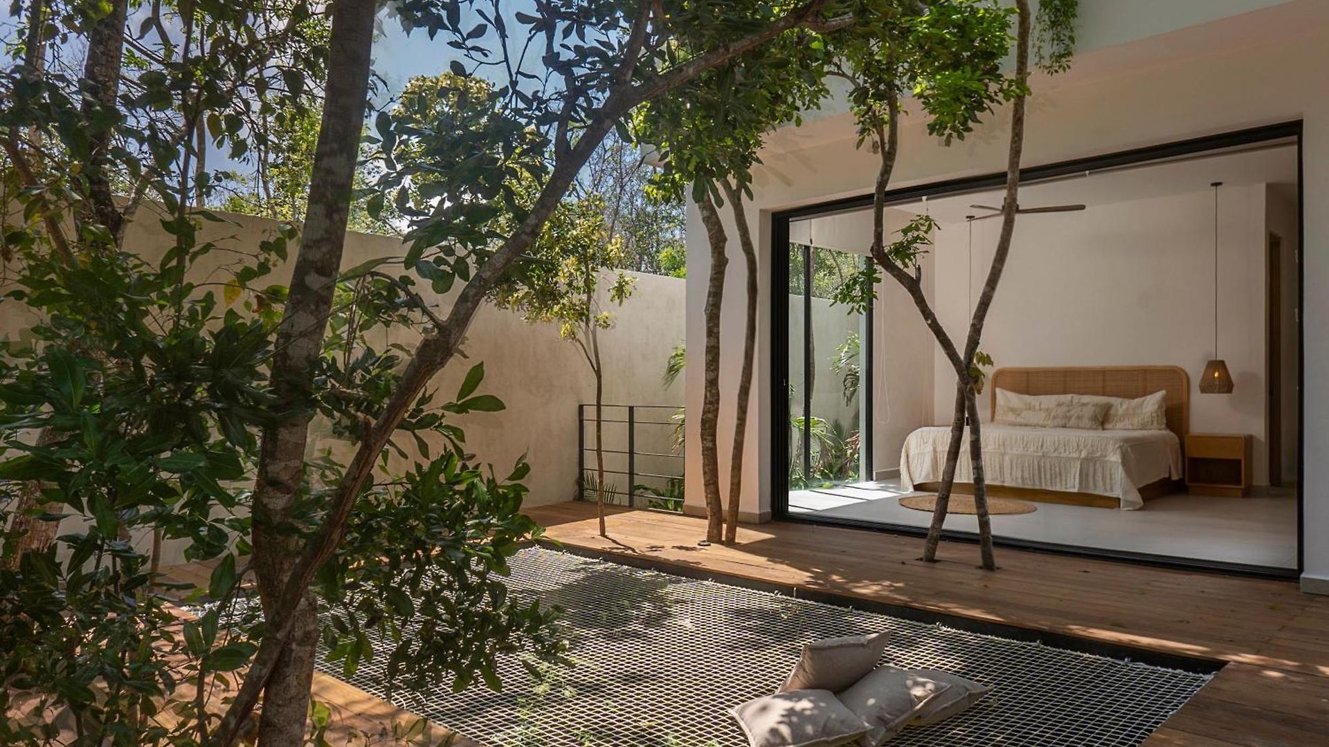 Villa Casa Sabal - Luxury Villa, 5 Suites, Gated Community, Concierge Tulum